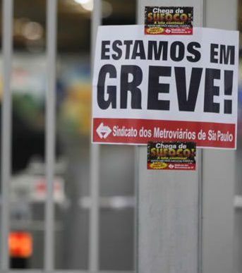 greve-metro-sp-trem-parado-greve-cptm3