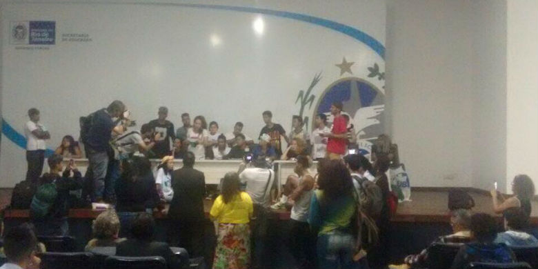 estudantes-rj