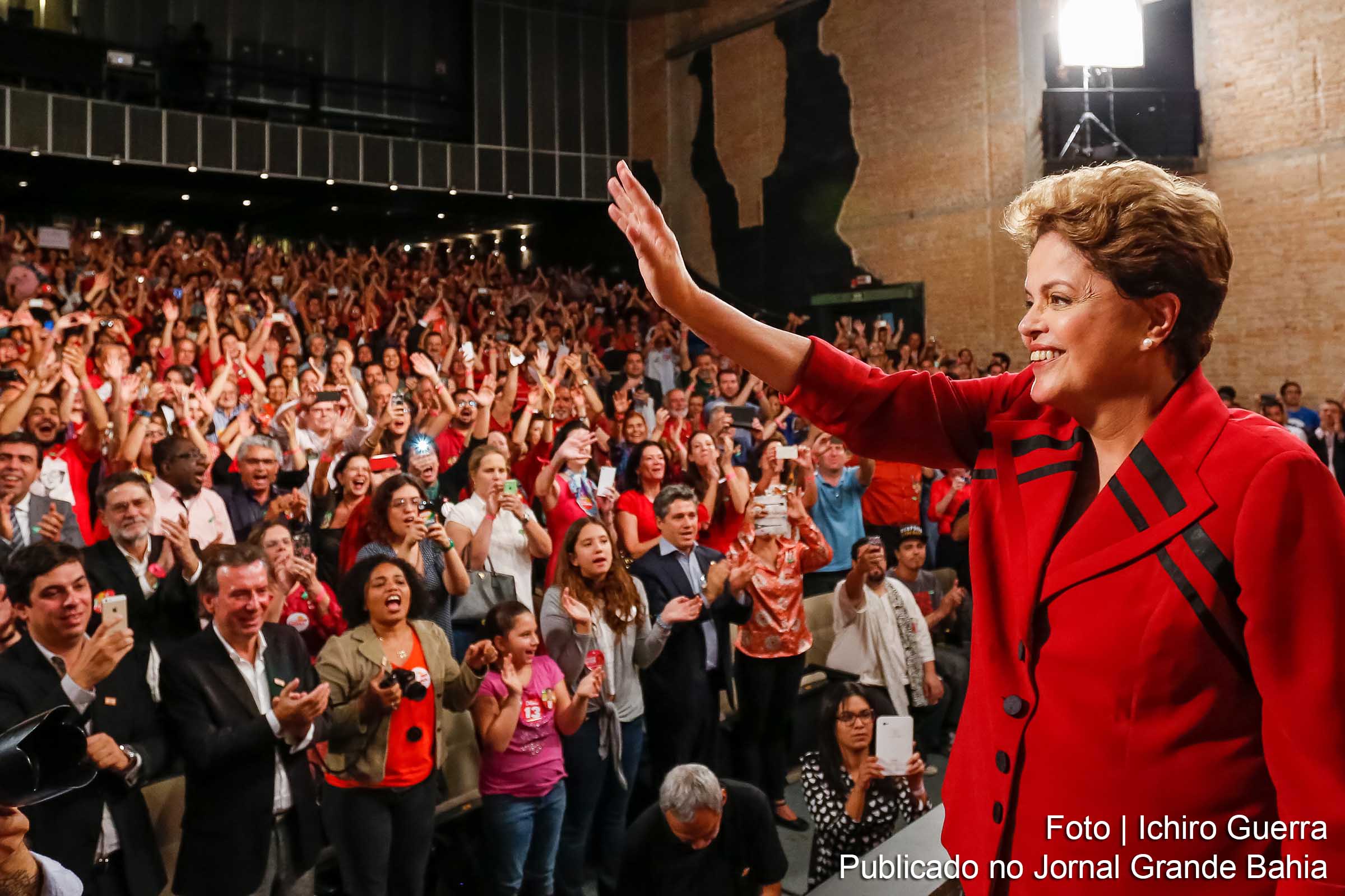 Dilma-Vana-Rousseff-28
