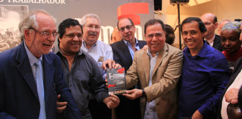 lancamento-1-de-maio-livro