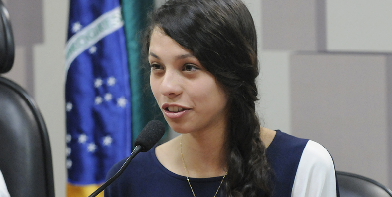 ana-julia-ribeiro