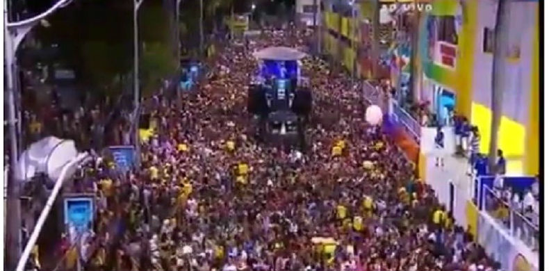 carnaval-bahia-banda-system-fora-temer