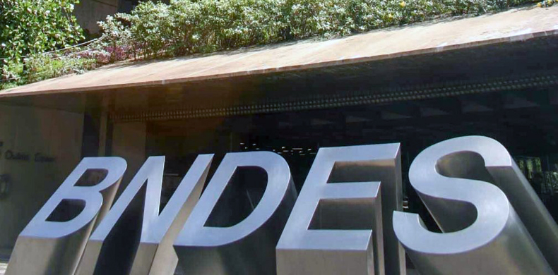 bndes-ctb-retormadocrescimento-desemprego