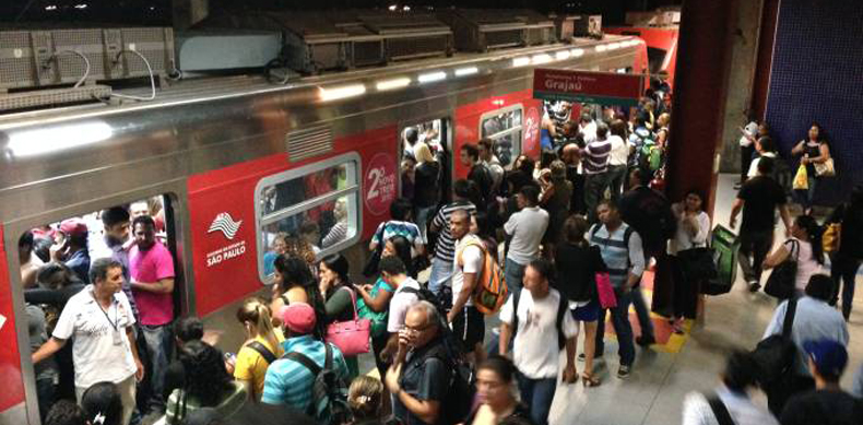 estacao-trem-lotado-marcus_oliveira