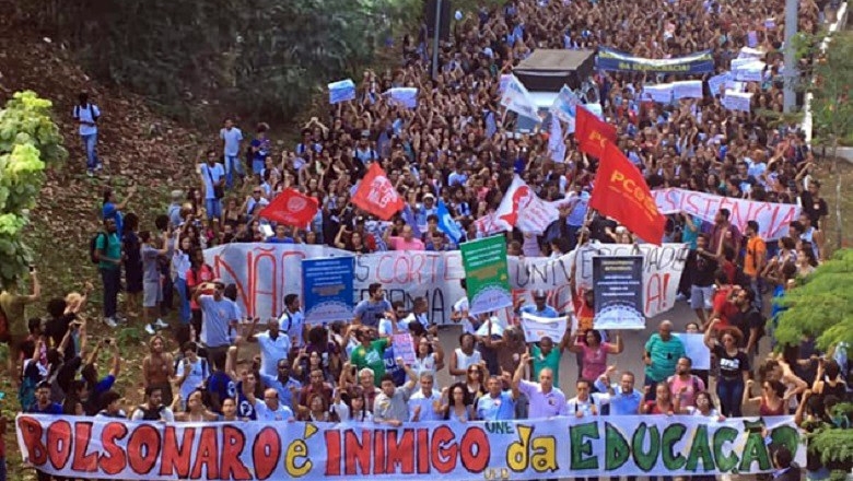 educacao_bolsonaro_e_inimigo