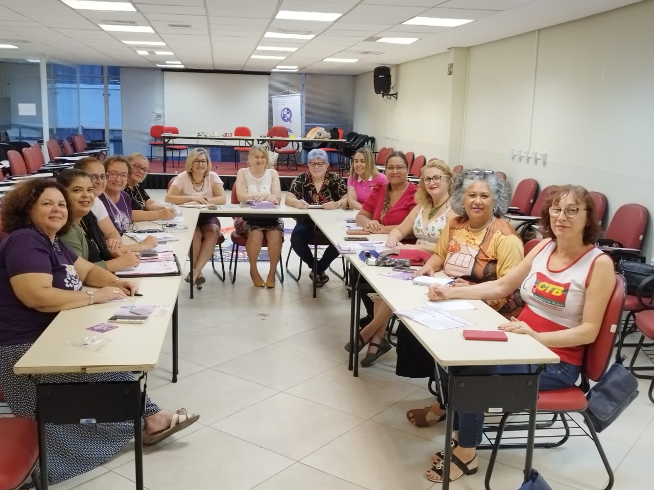 Fórum das Mulheres Trabalhadoras se encontra com secretária